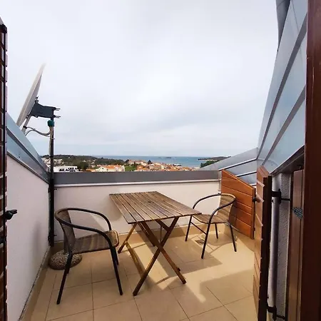 Old Town Rooftop With Ocean View Apartment Funtana